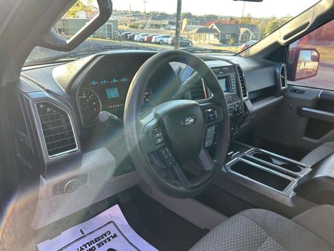 Used 2015 Ford F150 XLT image 12