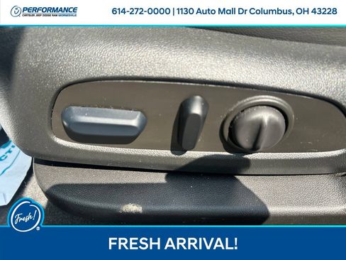 Used 2023 GMC Acadia Denali AWD/4WD image 18