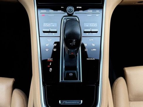 Certified 2023 Porsche Panamera Platinum Edition RWD image 29