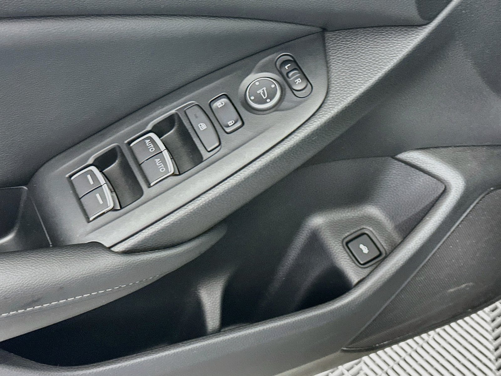 Used 2022 Honda Accord Sport image 17