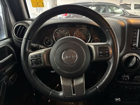 Used 2018 Jeep Wrangler Unlimited Sport AWD/4WD image 15