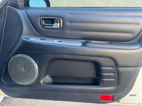 Used 2004 Lexus IS 300 image 12