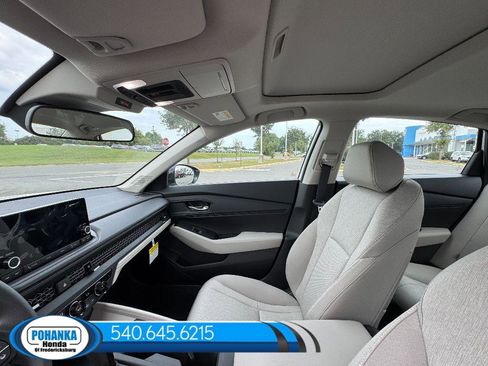 New 2025 Honda Accord SE image 29