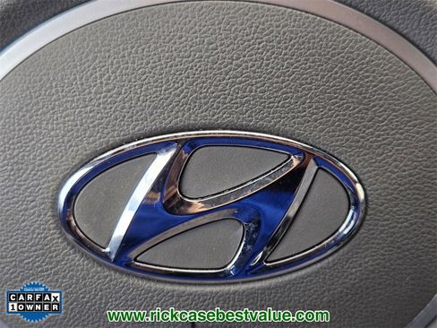 Used 2023 Hyundai Elantra SEL w/ Convenience Package image 29