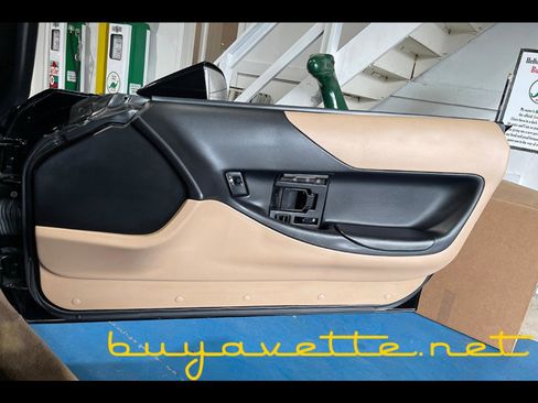 Used 1996 Chevrolet Corvette Coupe RWD image 21