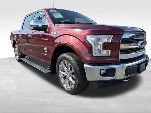 Used 2015 Ford F150 King Ranch w/ Equipment Group 601A Luxury AWD/4WD image 8
