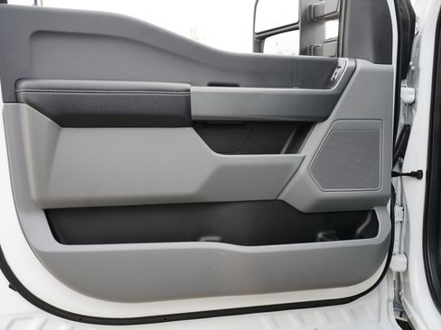 Used 2024 Ford F250 XLT w/ FX4 Off-Road Package image 16