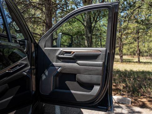 Used 2024 Chevrolet Silverado 3500 High Country w/ High Country Premium Package AWD/4WD image 30