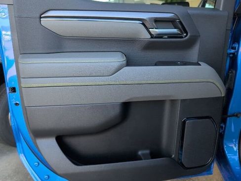 New 2026 Chevrolet Silverado 1500 ZR2 image 9