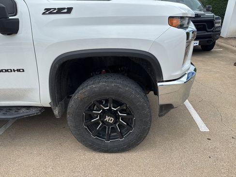 Used 2022 Chevrolet Silverado 2500 LT w/ All Star Edition AWD/4WD image 4