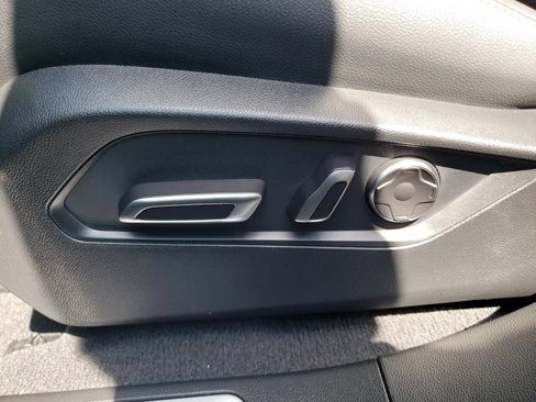 Certified 2025 Acura RDX SH-AWD image 18