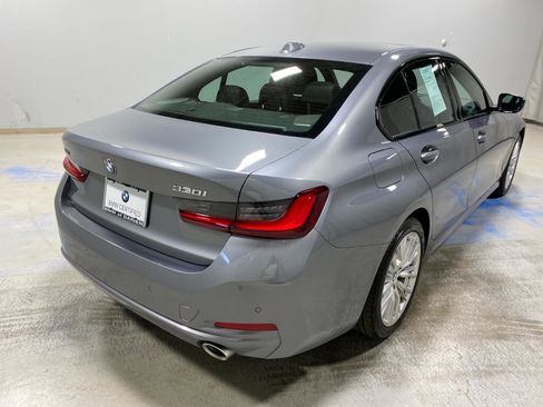 Used 2023 BMW 330i xDrive Sedan w/ Premium Package image 8