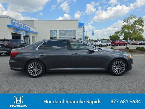 Used 2017 Genesis G90 5.0 Ultimate RWD image 6