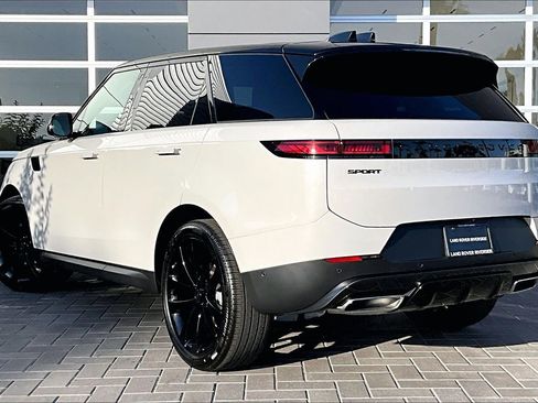 New 2026 Land Rover Range Rover Sport SE AWD/4WD image 3