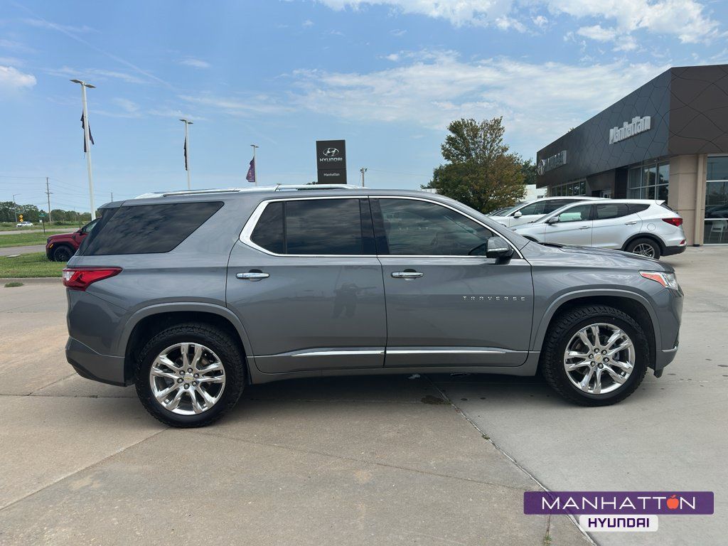 Used 2020 Chevrolet Traverse High Country AWD/4WD image 1
