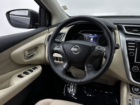Used 2021 Nissan Murano SV image 27