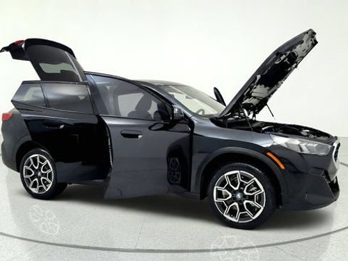 Used 2026 BMW X2 xDrive28i AWD/4WD image 11
