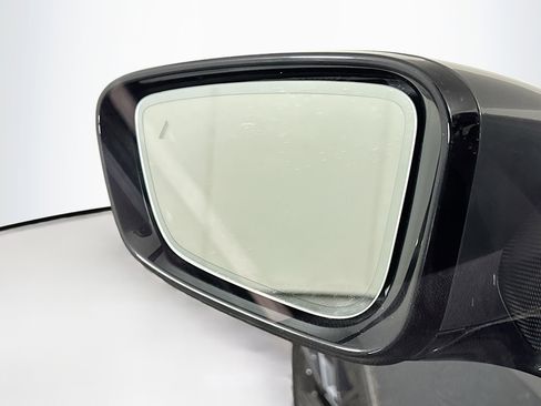 Used 2023 BMW i4 eDrive35 w/ Premium Package RWD image 16