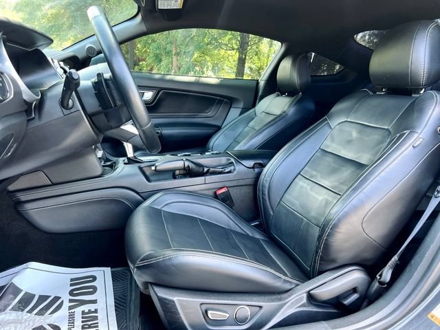 Used 2018 Ford Mustang GT Premium w/ Equipment Group 401A RWD image 19