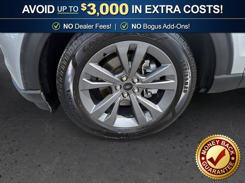 Used 2021 Ford Explorer XLT w/ Equipment Group 202A RWD image 13