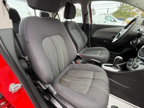 Used 2017 Chevrolet Sonic LT image 10