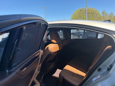 Used 2019 Lexus ES 350 Ultra Luxury w/ Accessory Package 2 FWD image 32