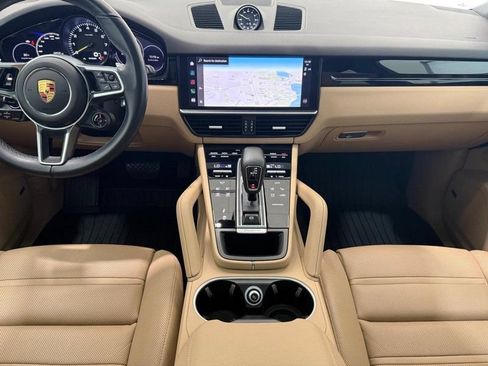 Used 2022 Porsche Cayenne E-Hybrid AWD/4WD image 14