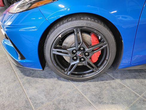 Used 2024 Chevrolet Corvette Stingray Preferred Cpe w/ Z51 Performance Package image 17