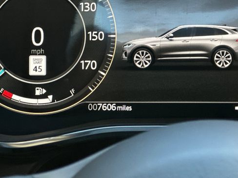 Used 2025 Jaguar F-PACE R-Dynamic S image 30