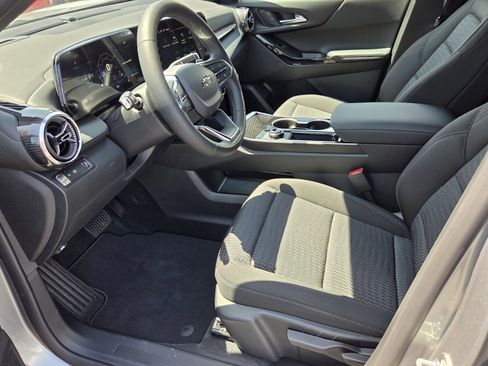 New 2026 Chevrolet Equinox LT w/ Midnight Edition FWD image 5