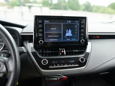 Used 2020 Toyota Corolla LE image 26