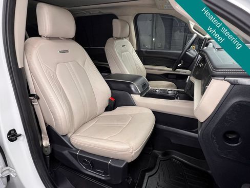 Used 2024 Ford Expedition Max Platinum AWD/4WD image 8