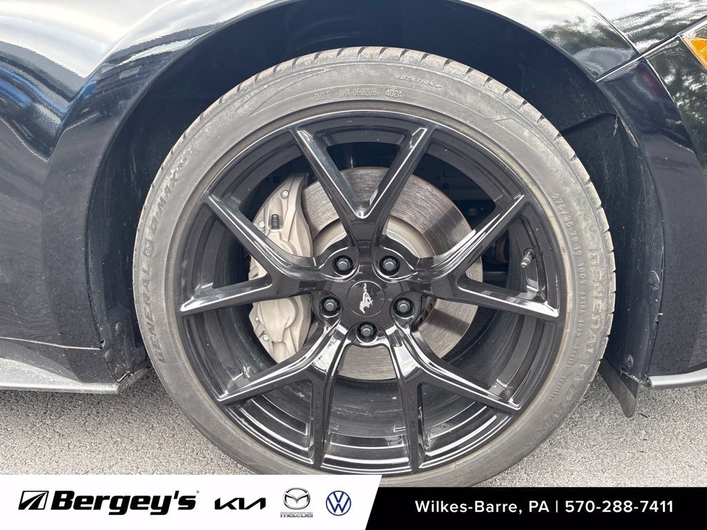 Used 2020 Ford Mustang GT RWD image 11