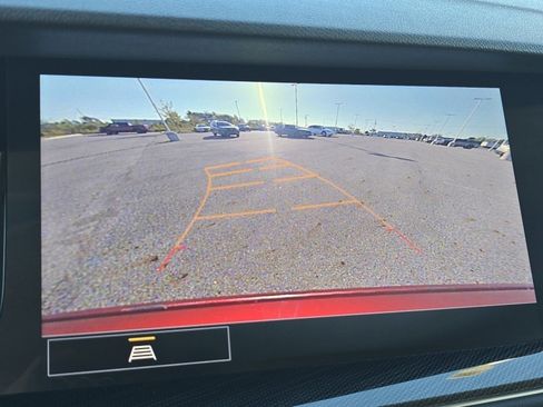 Used 2021 Buick Envision Essence image 6