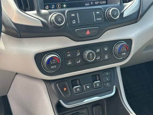 Used 2020 GMC Terrain SLT AWD/4WD image 23