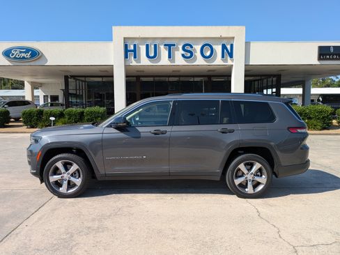 Used 2022 Jeep Grand Cherokee L Limited image 1