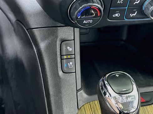 Used 2019 GMC Acadia Denali AWD/4WD image 20