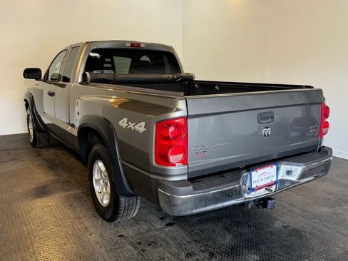 Used 2005 Dodge Dakota SLT AWD/4WD image 4