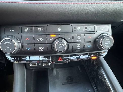 Used 2024 Dodge Durango R/T AWD/4WD image 13