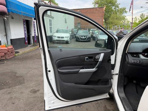 Used 2014 Ford Edge SEL w/ Equipment Group 205A AWD/4WD image 22