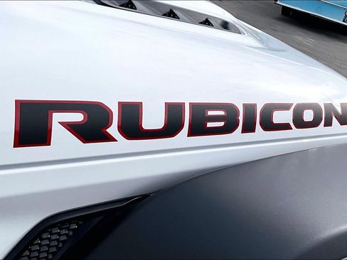 Used 2025 Jeep Wrangler Unlimited Rubicon image 8