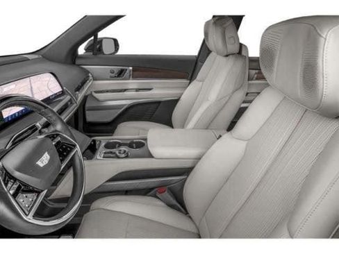 New 2026 Cadillac Vistiq Luxury w/ LPO, Floor Liner Package AWD/4WD image 64