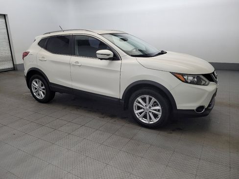 Used 2017 Nissan Rogue Sport SV w/ SV Premium Package image 11
