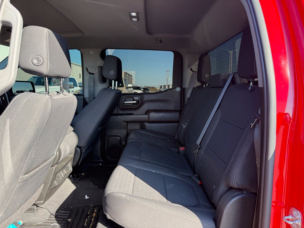 Used 2022 Chevrolet Silverado 1500 LT AWD/4WD image 7