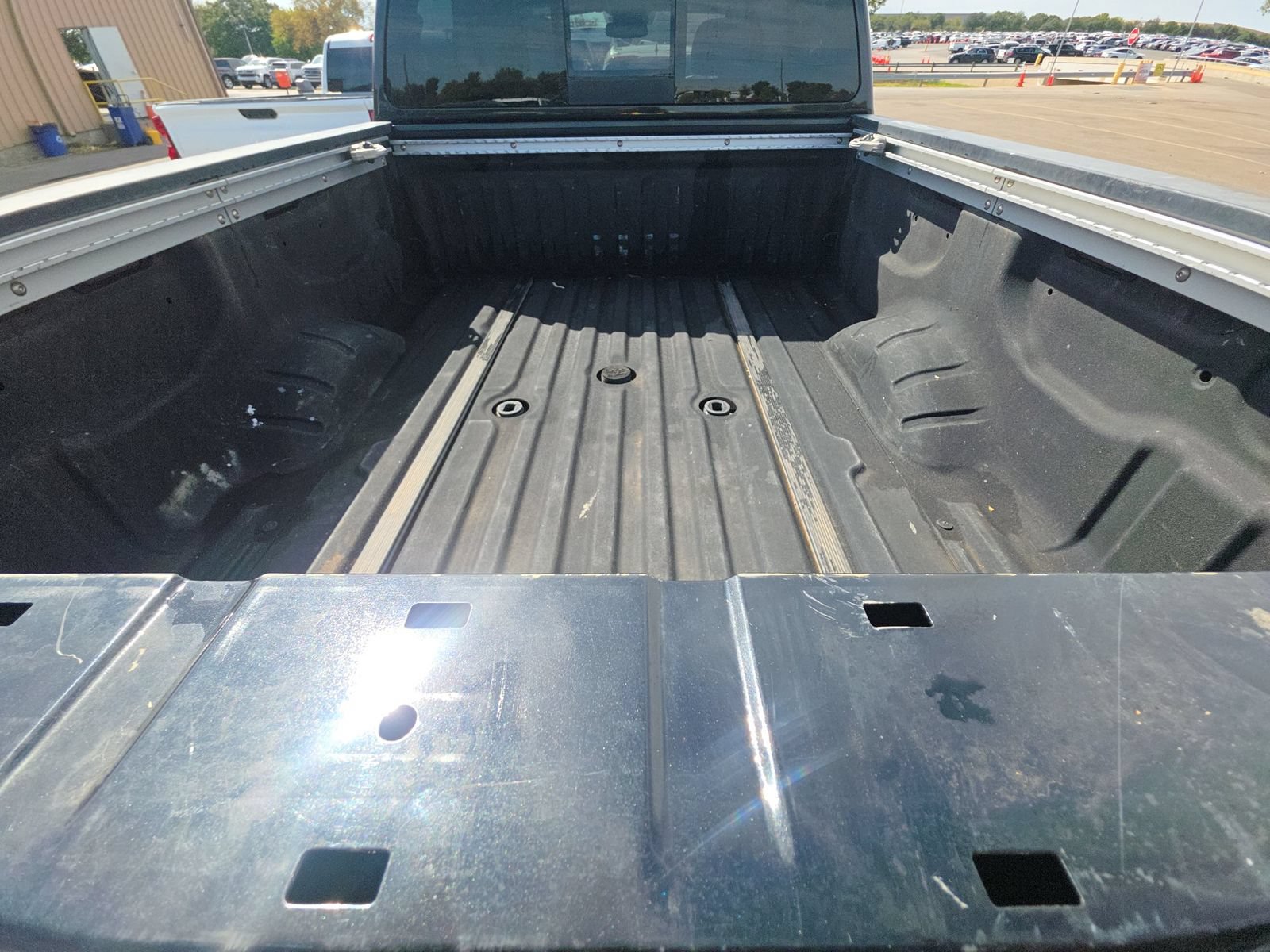 Used 2018 Nissan Titan SL w/ Texas Titan Edition AWD/4WD image 11