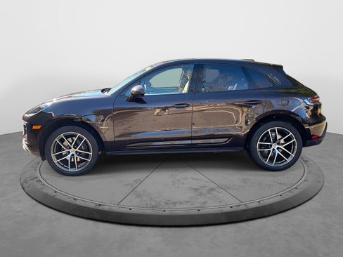 Used 2022 Porsche Macan image 5