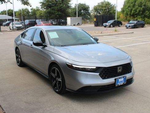 Used 2023 Honda Accord Sport image 8