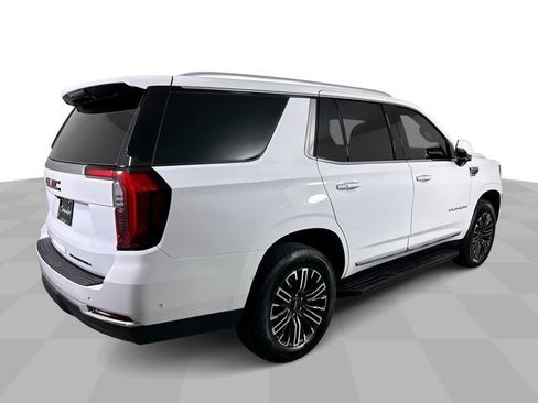 Used 2025 GMC Yukon Elevation AWD/4WD image 8