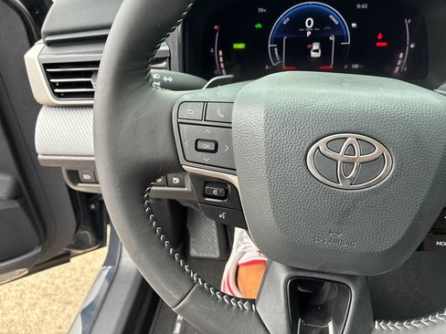 New 2026 Toyota Camry SE FWD image 20