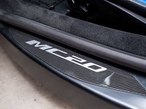 Used 2022 Maserati MC20 Coupe RWD image 33